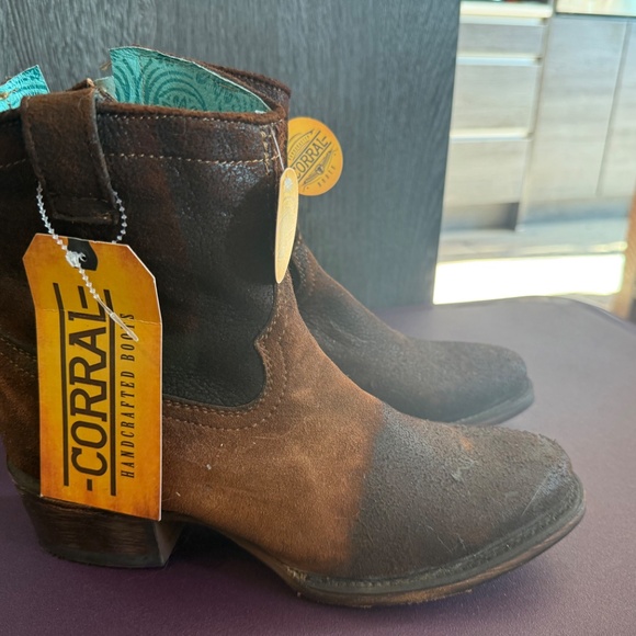 Corral Boots C1064 Women's size 9 Chocolate Tan Lamb Booties Cowboy NWT - Picture 4 of 4
